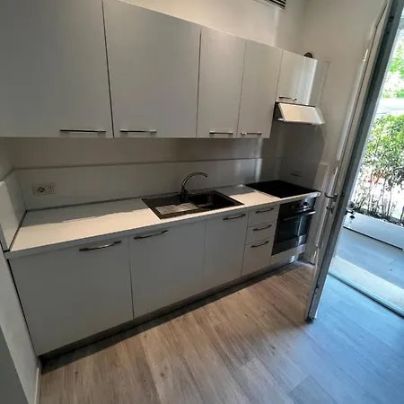 アパートホテル Ardea