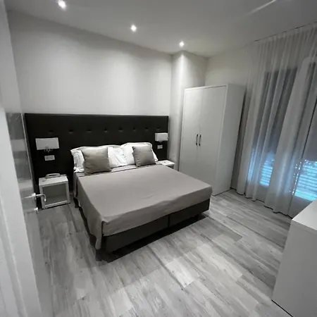 アパートホテル Ardea