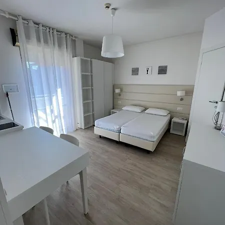 Ardea アパートホテル 4*