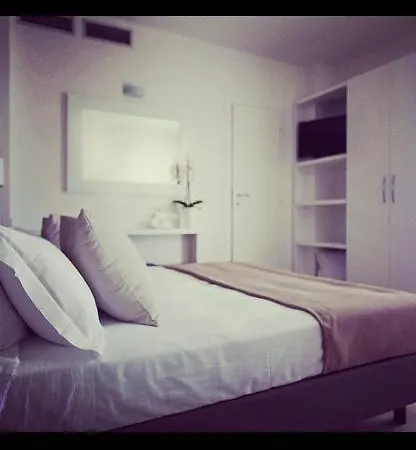 アパートホテル Ardea リッチョーネ