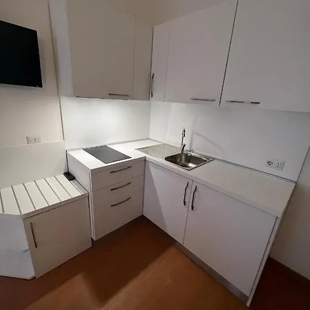 Ardea アパートホテル