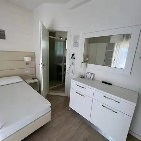 アパートホテル Ardea