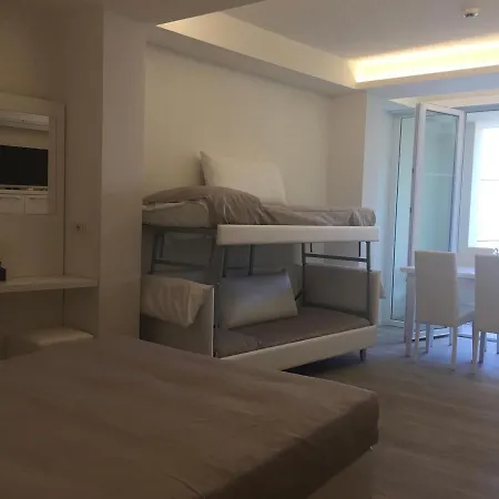 Ardea アパートホテル