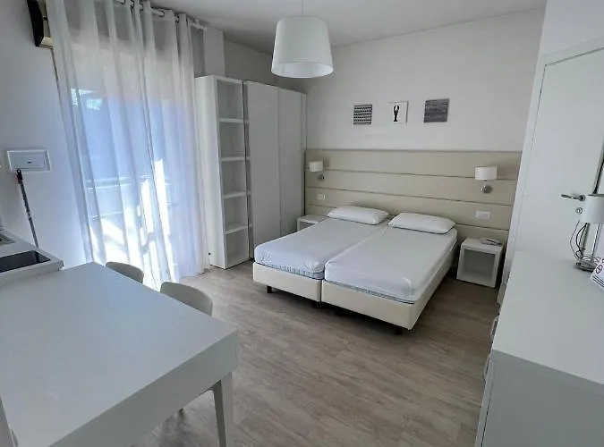 Ardea מלון דירות 4*