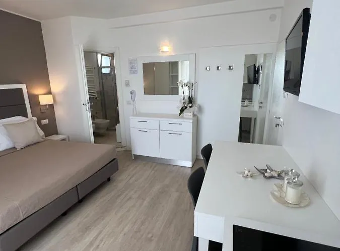 Ardea מלון דירות ריצ'יונה